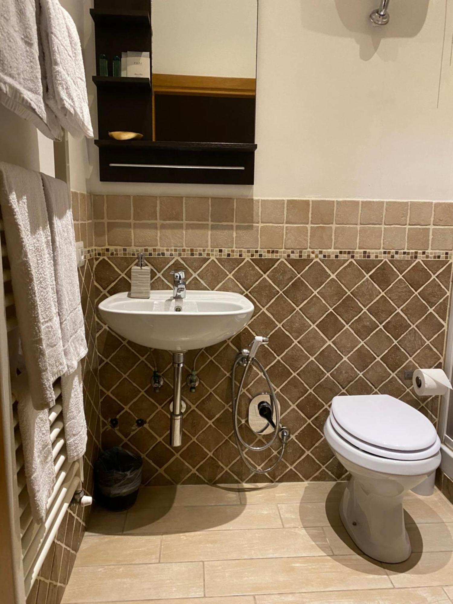 B&B Trastevere Il Vicolo Rome Exterior photo