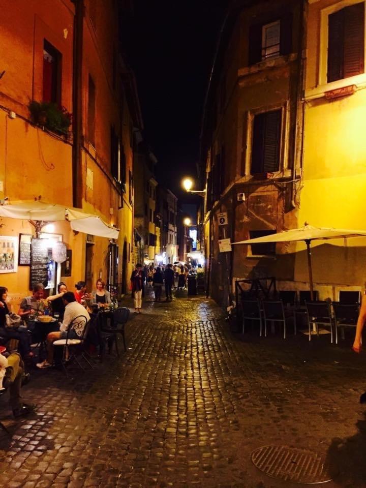 B&B Trastevere Il Vicolo Rome Exterior photo